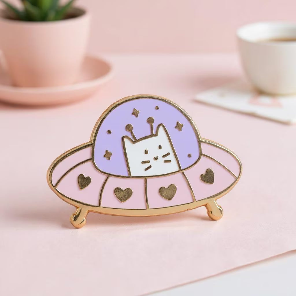 Heart Voyager: UFO Frank, cat enamel pin