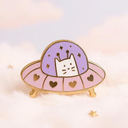 Heart Voyager: UFO Frank, cat enamel pin
