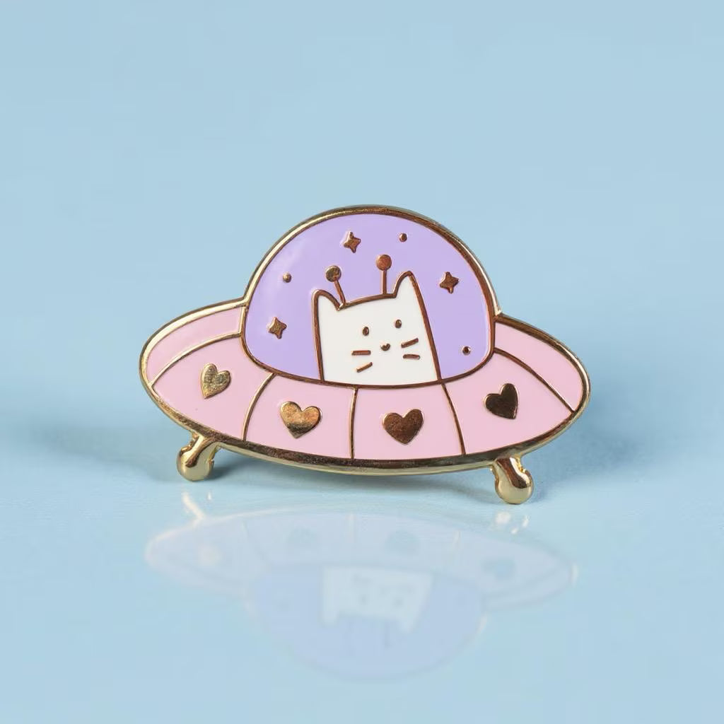 Heart Voyager: UFO Frank, cat enamel pin
