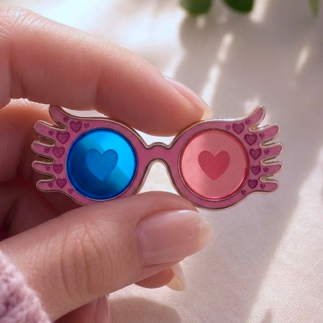 Moonstruck Spectacles Pin