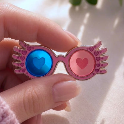 Moonstruck Spectacles Pin