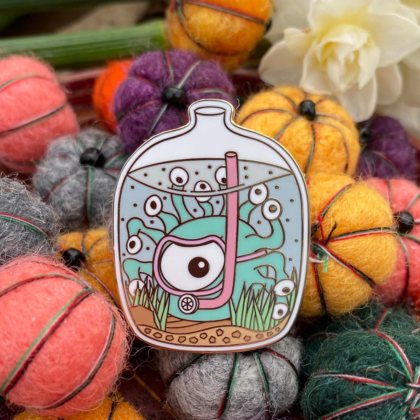 Beholder in a Jar