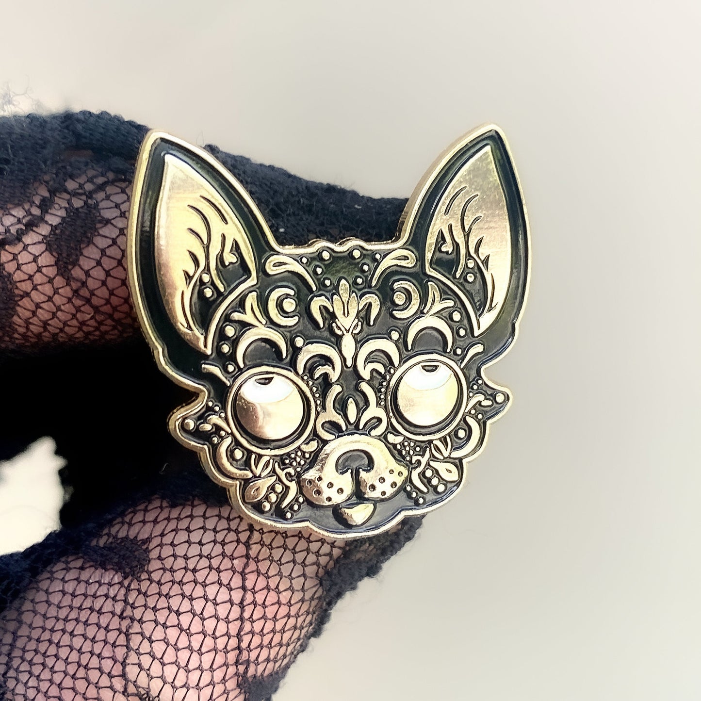 Chihuahua Dog: 3D, dog enamel pin