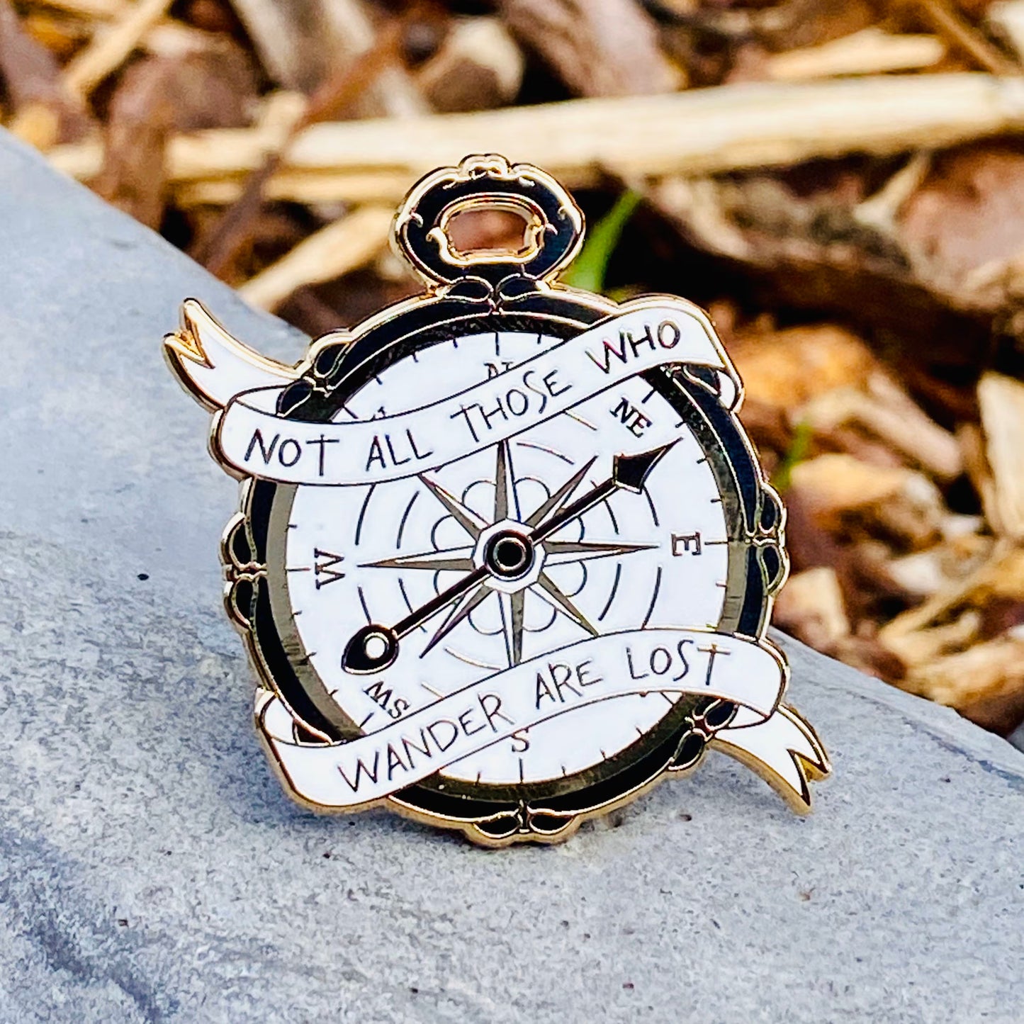 The Compass of Middle Earth, LOTR enamel pin