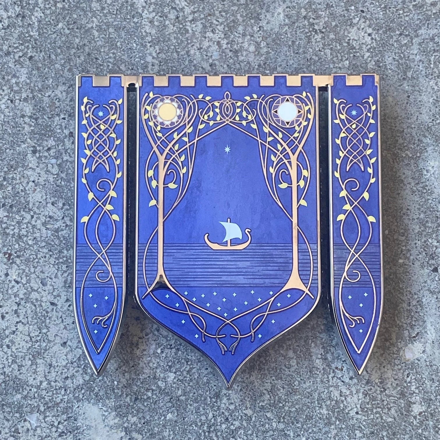 The Undying Lands, LOTR enamel pin