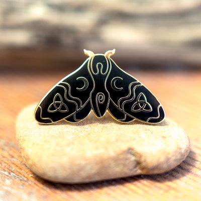 Moth Black