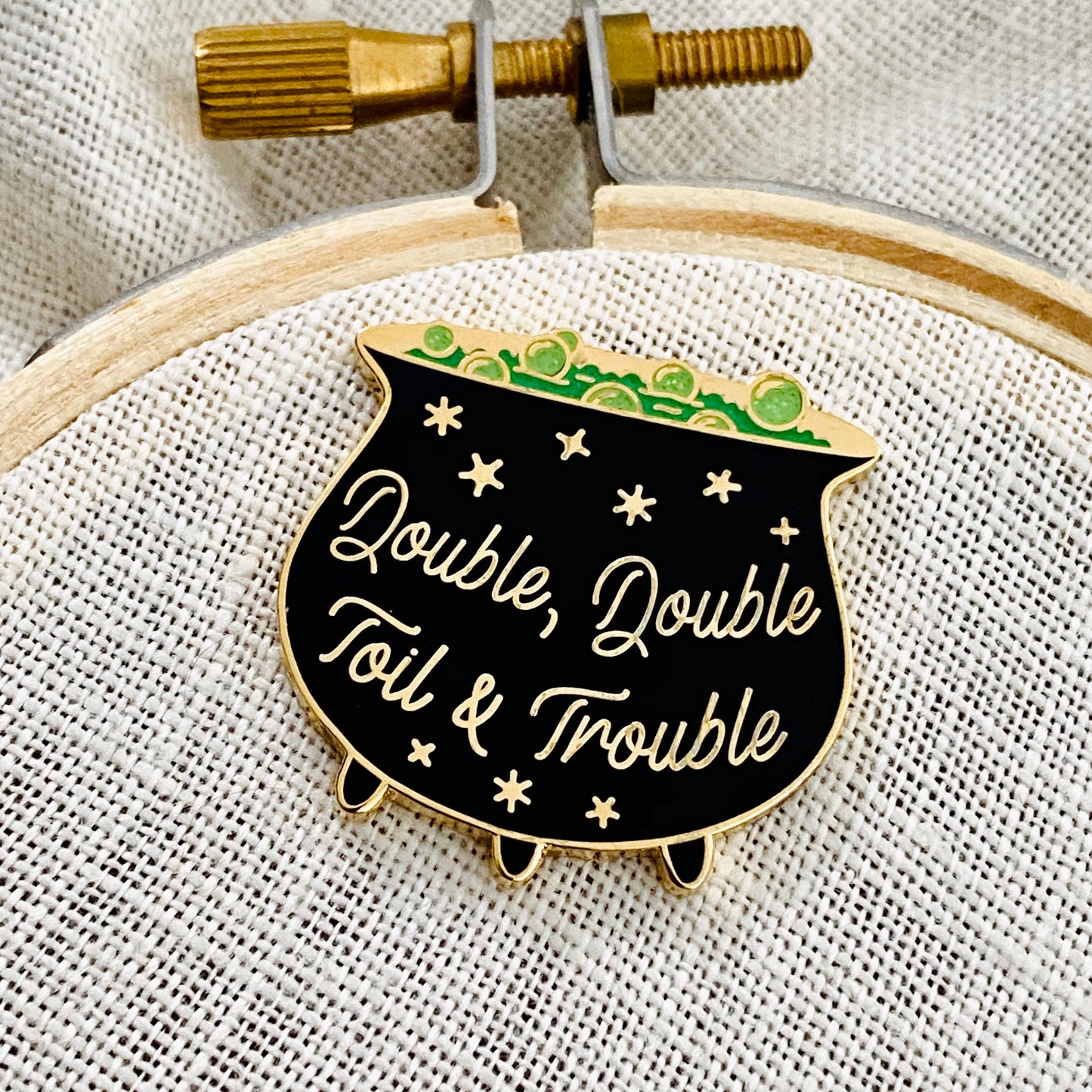 Gold Double Trouble Needle Minder