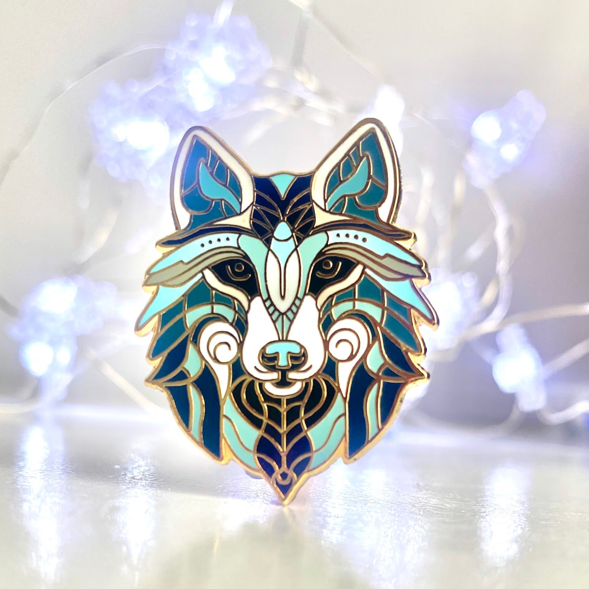 Mac Tíre, kawaii enamel pin