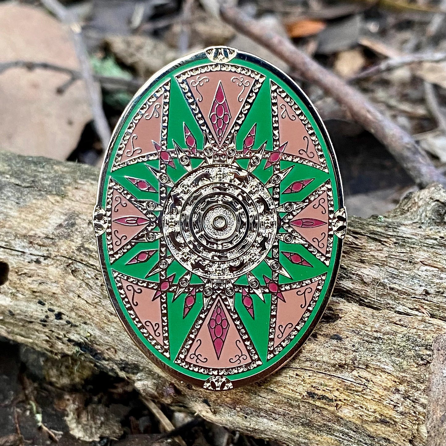 Théoden's Shield, LOTR enamel pin