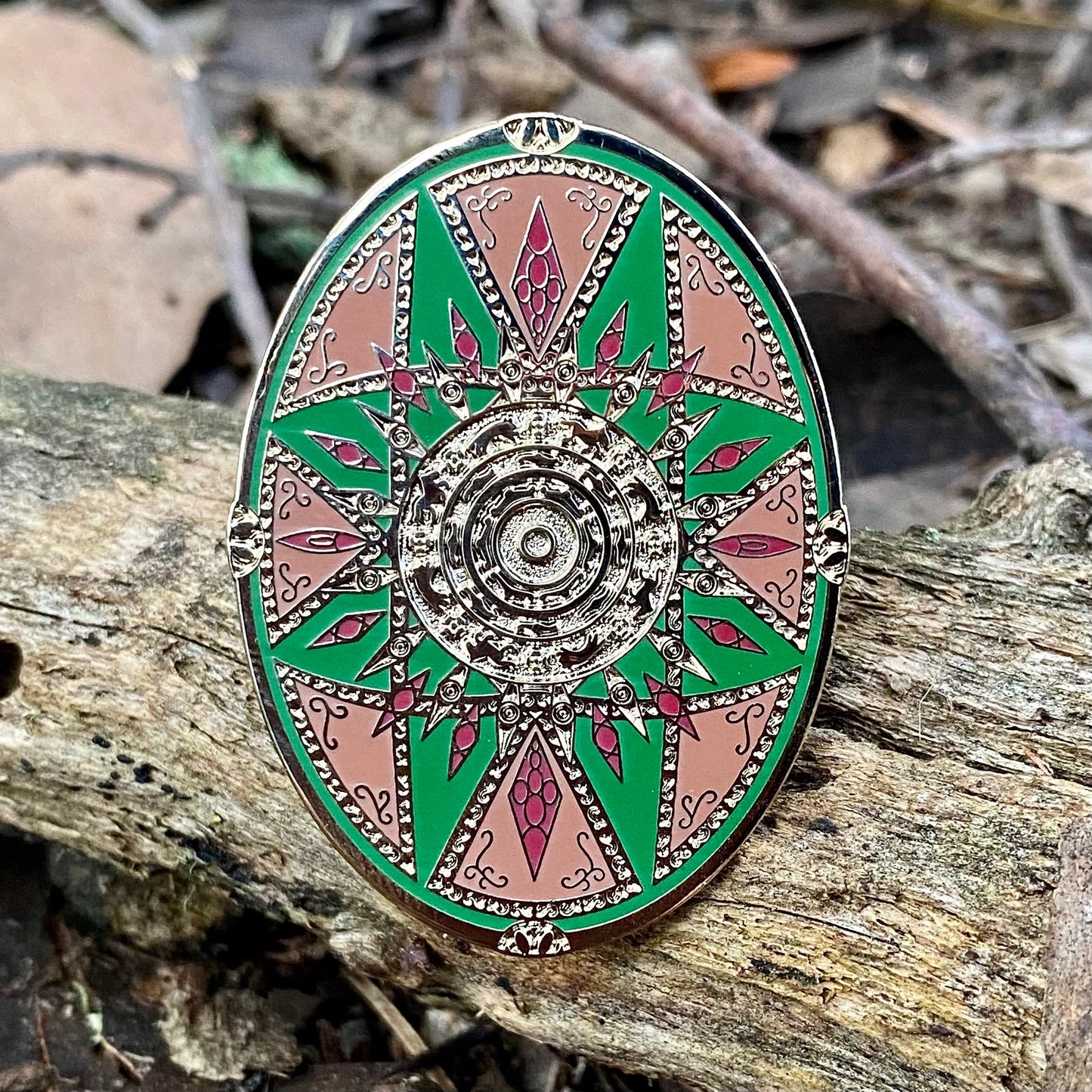 Théoden's Shield, LOTR enamel pin