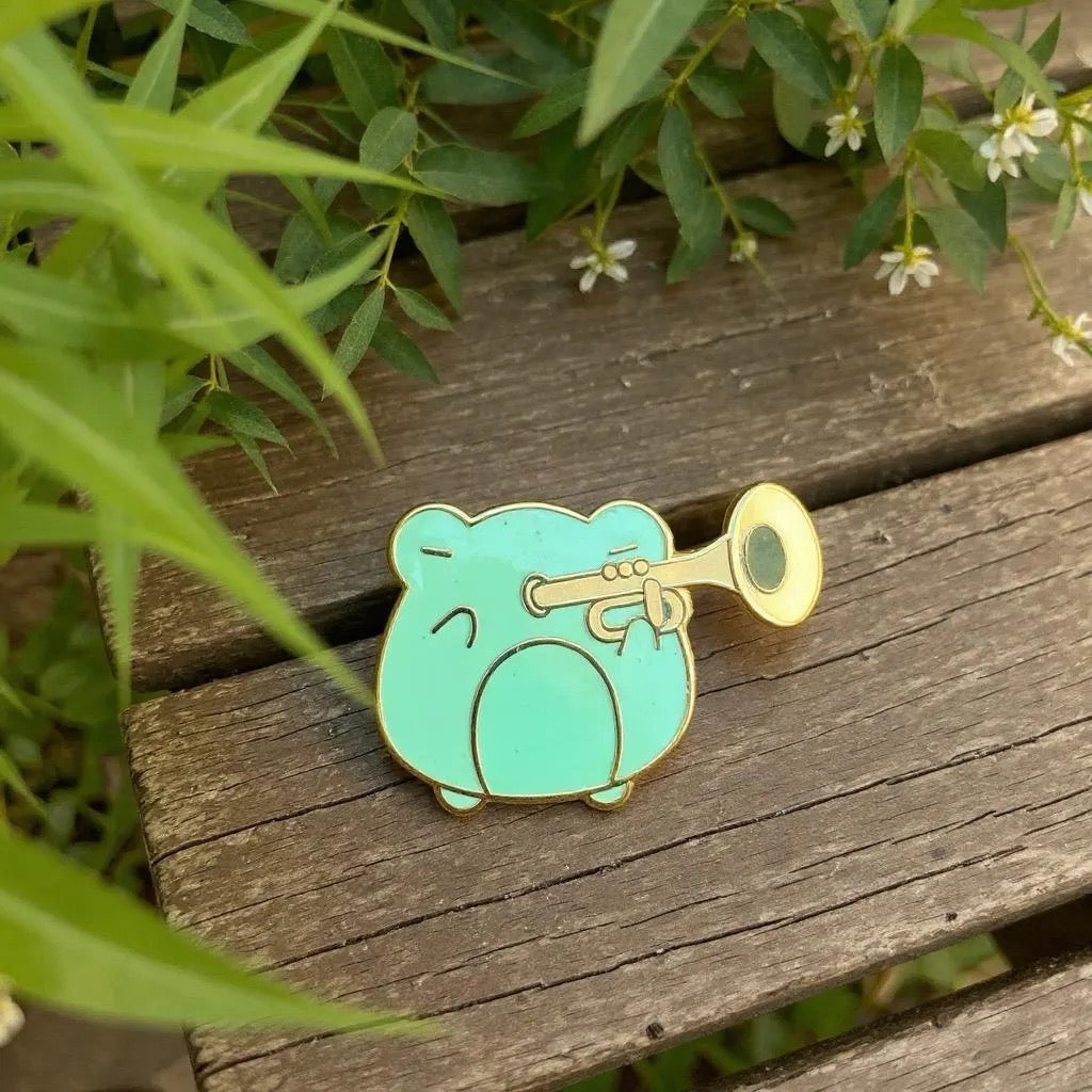 Trumpet Frog, frog enamel pin